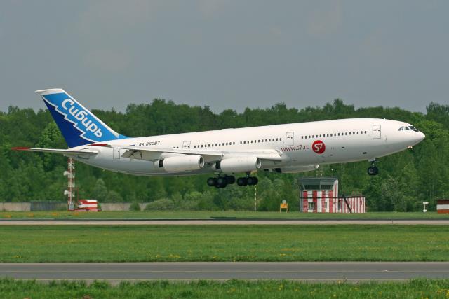 RA-86097:Ильюшин Ил-86:S7 Airlines